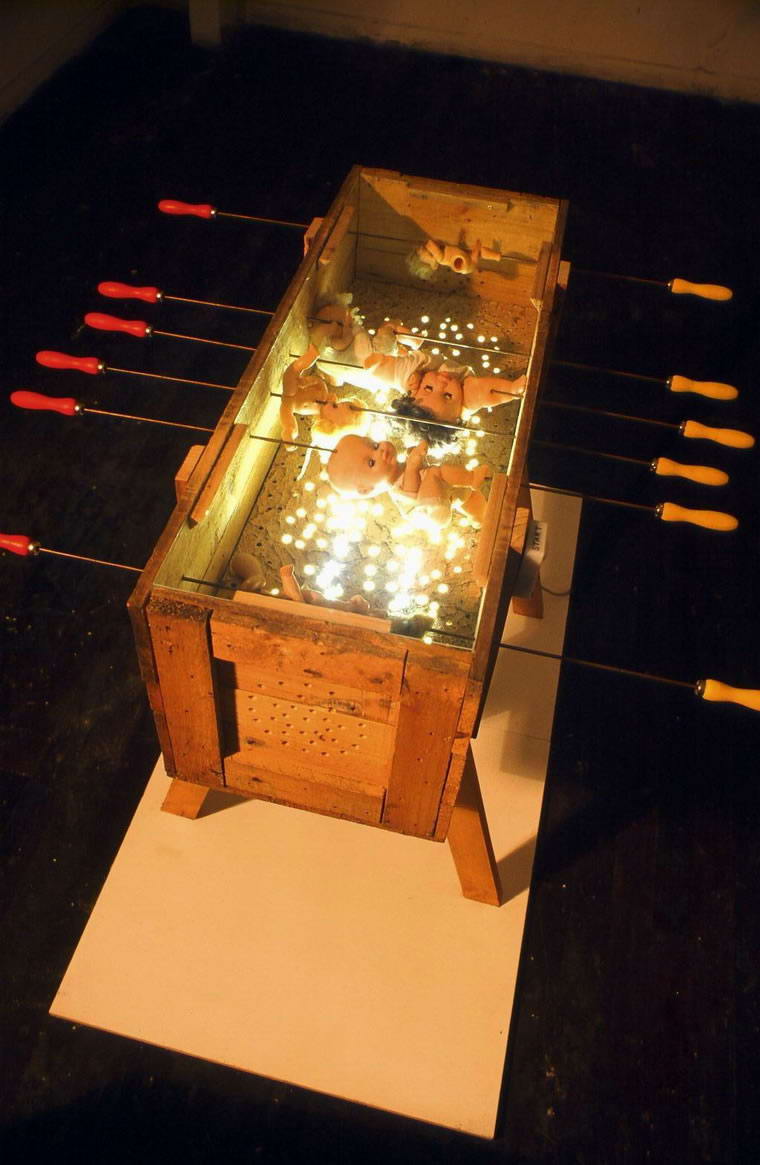 Dolls, 2000, Installation